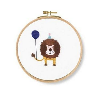 DMC Grr! Lion Printed Embroidery Kit - TB123 - 25% off RRP